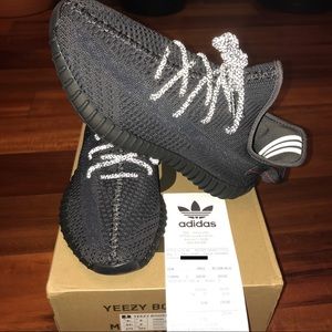 Double black non reflective yeezy 8.5